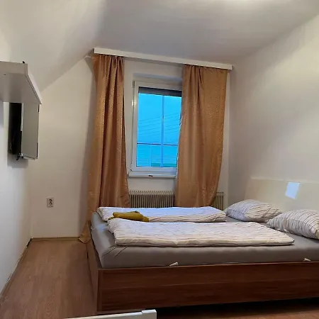 Breathtaking Villa Near Danube River /W Garden And Parking Vienna Exterior photo