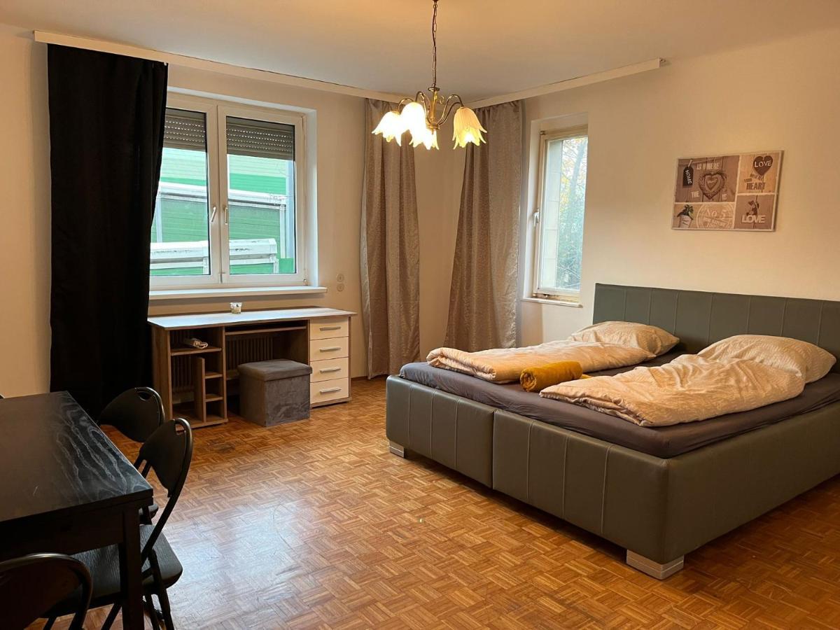 Villa Breathtaking Near Danube River /w Garden And Parking